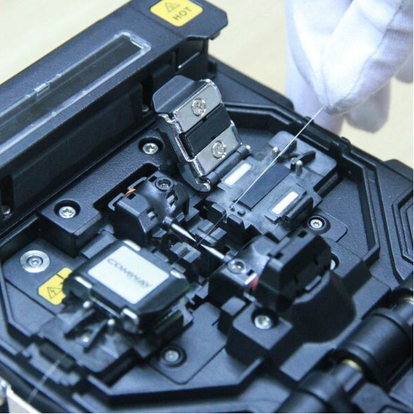 How to Use the Fusion Splicer?